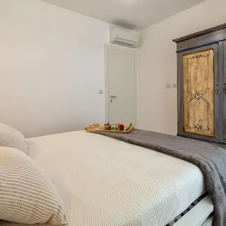 Katy's Home, Tra Mare E Centro Storico - Magnolia Holidays Διαμέρισμα *